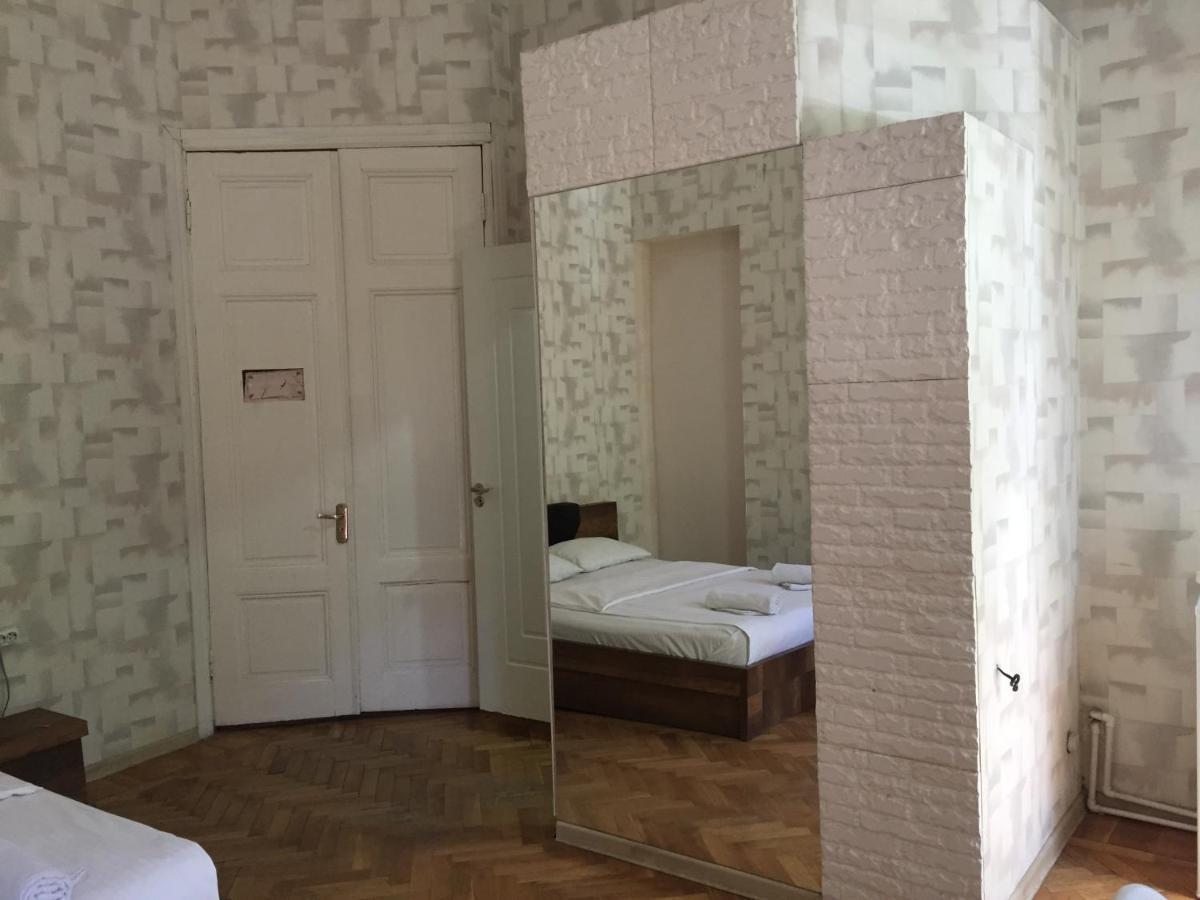 Downtown Room Tbilisi Luaran gambar